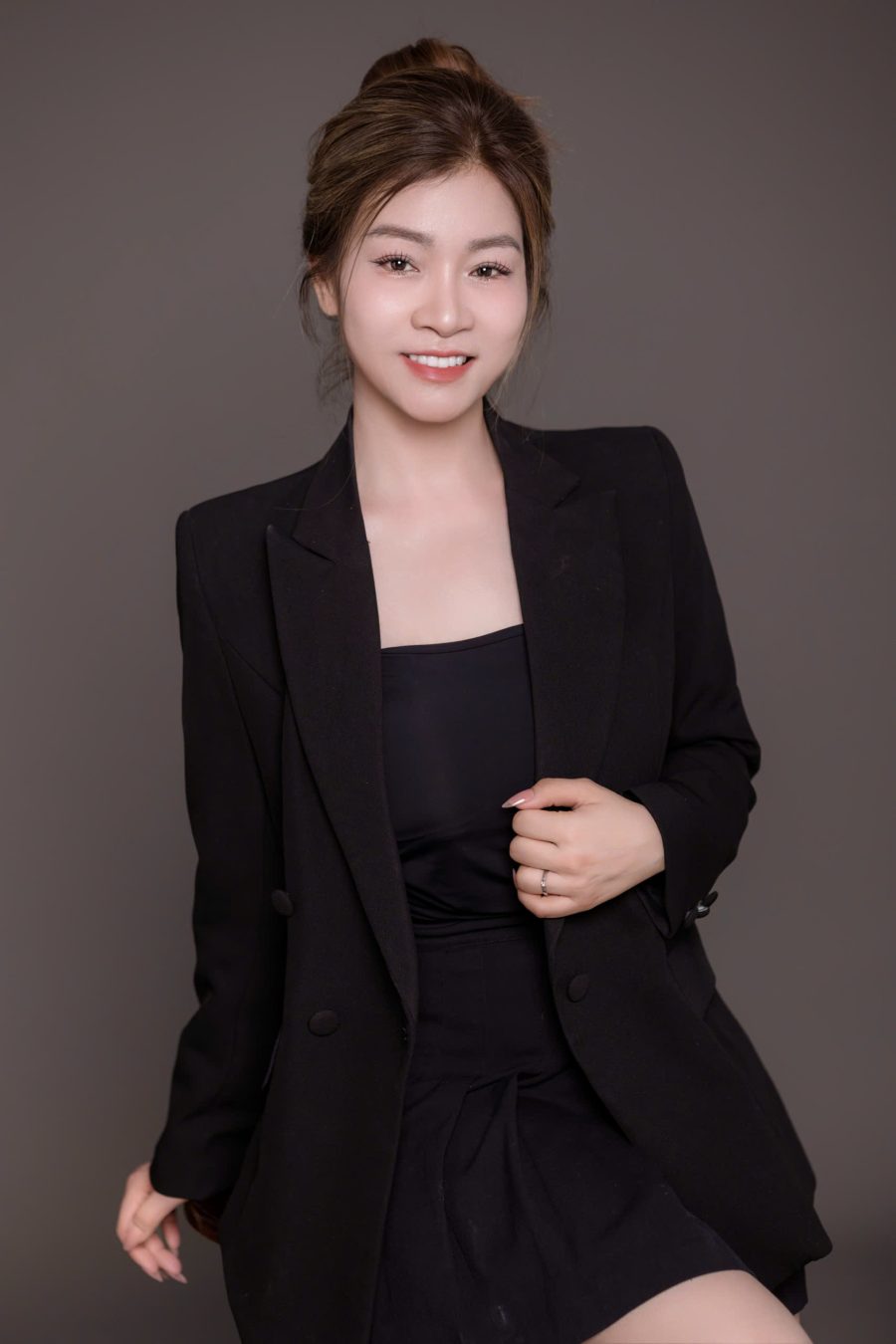 DANG THU QUYEN